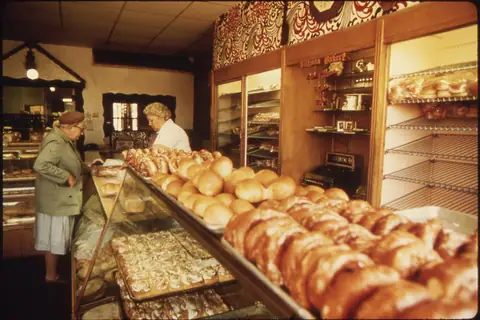 Burns the Bread photo 1